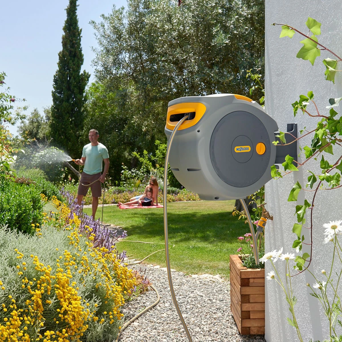 Hozelock Auto Reel 20m - 2401 4 Hozelock Auto Reel 20m - 2401 - Image 2