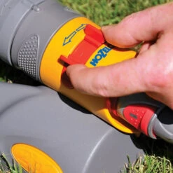 Hozelock Pro Metal Aquastorm 2in1 XL 11 Hozelock Pro Metal Aquastorm 2in1 XL -Green Garden World 2986 detail