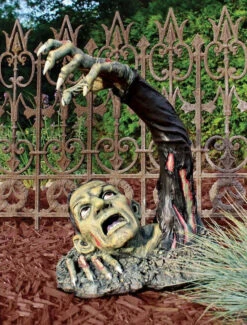 Outbreak Of The Undead Zombie Resin Ornament