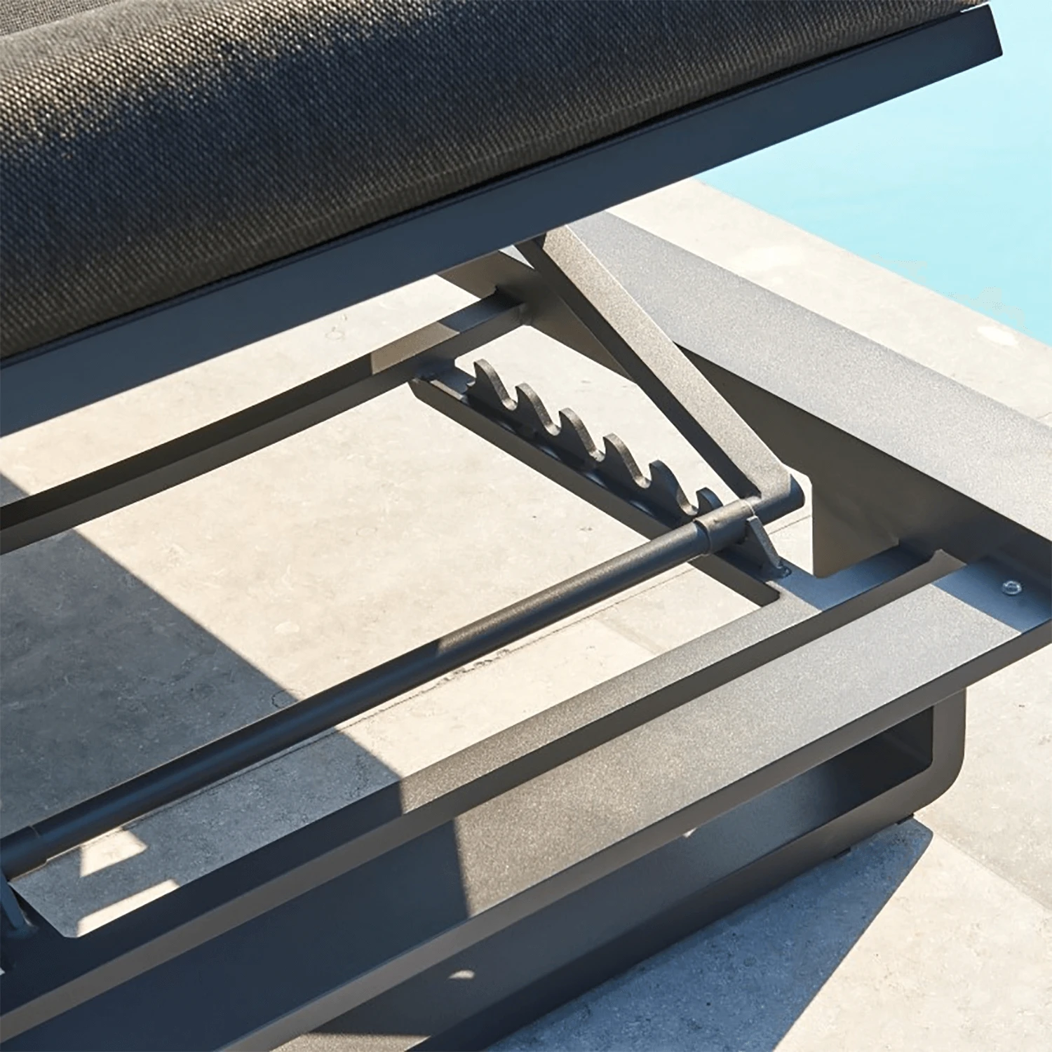 Life Fitz Roy Single Sun Loungers In Lava / Carbon 4 Life Fitz Roy Single Sun Loungers In Lava / Carbon - Image 2