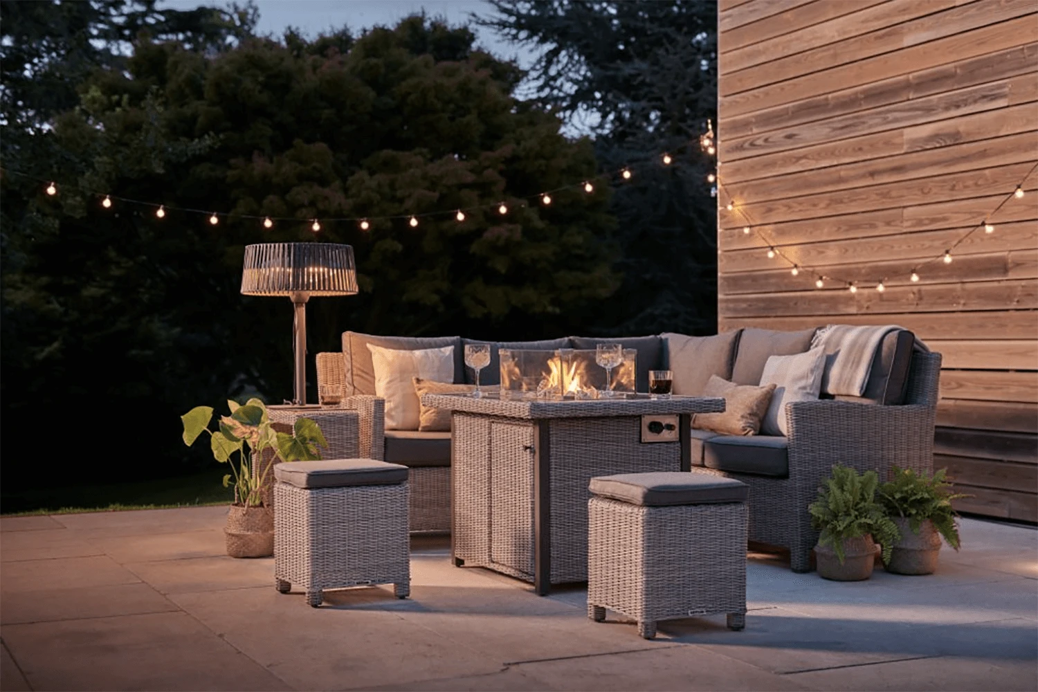 Kettler Palma Mini Corner Fire Pit Set In White Wash / Taupe 3 Kettler Palma Mini Corner Fire Pit Set In White Wash / Taupe