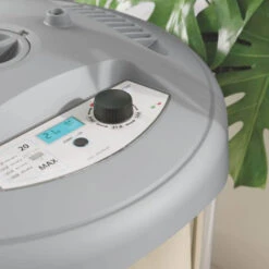 Claber Aqualux Indoor Watering System -Green Garden World aqualux detail giant