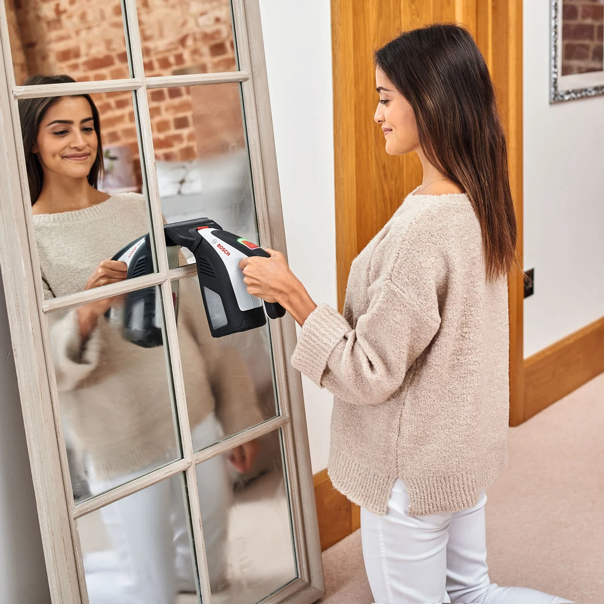 Bosch GlassVAC Window Cleaner 4 Bosch GlassVAC Window Cleaner - Image 2