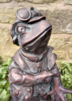 Wind In The Willows Garden Sculpture Of Toad Of Toad Hall - 50cm
