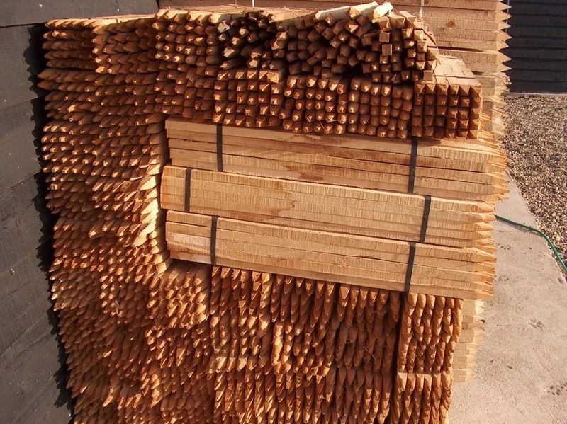 25x 90cm (3ft) Tall Treated Square Garden Stakes 3 25x 90cm (3ft) Tall Treated Square Garden Stakes