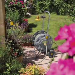 Hozelock Hose Connection Set - 6005 -Green Garden World l Hose Connector Set Linking Extension Hozelock 6005 Lifestyle