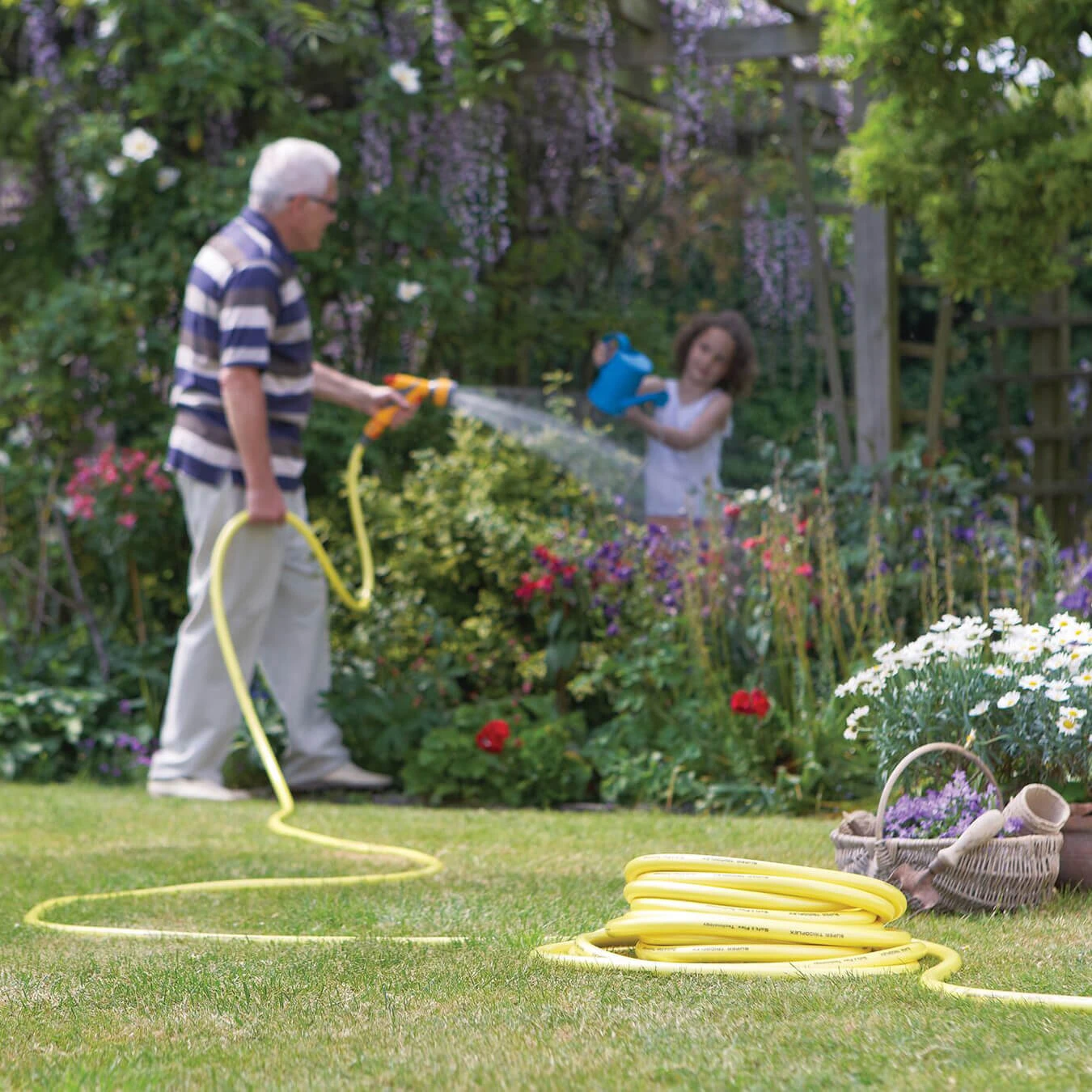 Hozelock 50m Ultimate Hose - 7850 5 Hozelock 50m Ultimate Hose - 7850 - Image 3