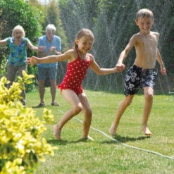 Hozelock 15m Sprinkler Hose - 6756 -Green Garden World sprinkler hose 1