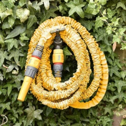 Hozelock Superhoze Expandable Garden Hose - 15m -Green Garden World superhoze lifestyle 1